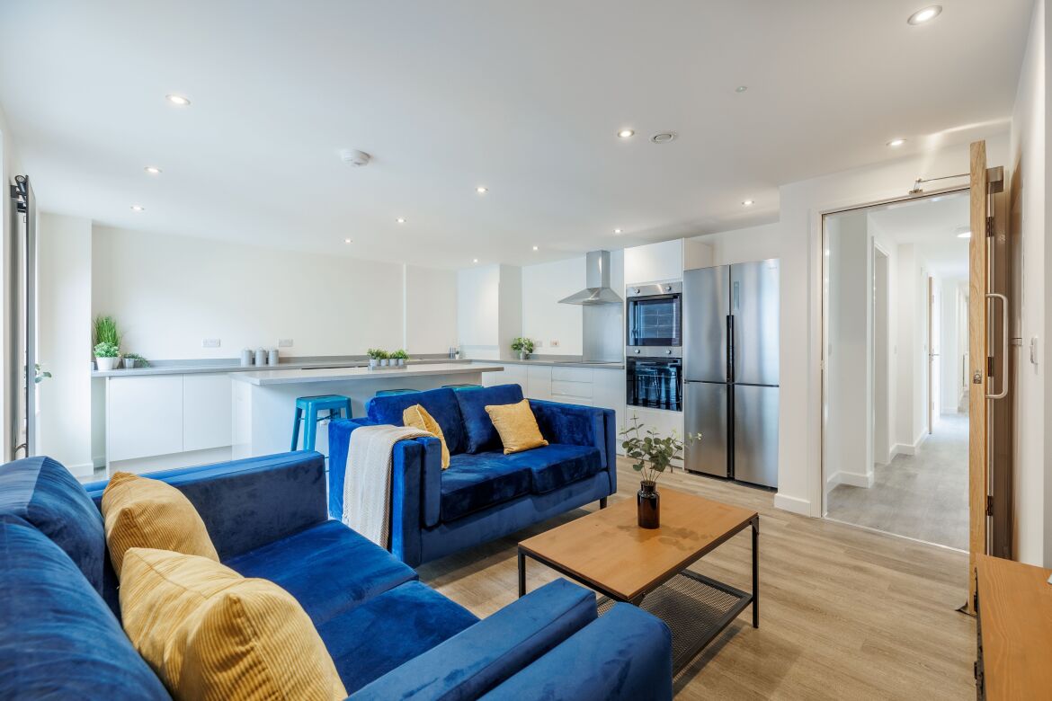 11 Anglo Works - 4 Bed Apartment Image 10